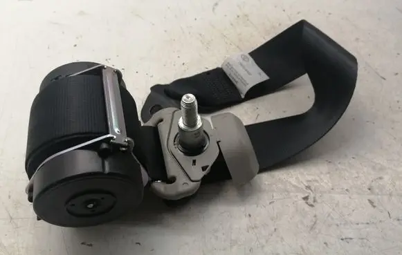 Toyota Verso Third row seat belt 735700F020B0 735700F020