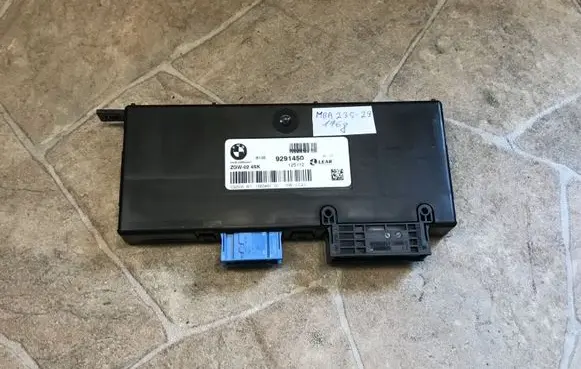 BMW 5 F10 F11 Gateway control module 9291450