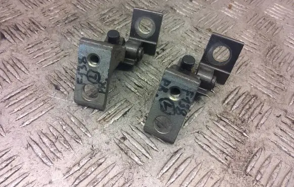 Seat Leon (5F) Front door hinge set 8X0831401A