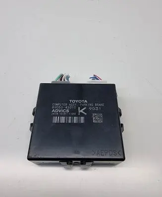 Toyota RAV 4 (XA50) Hand brake control module 8905042010