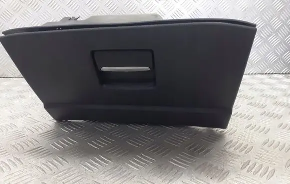 Ford Mondeo MK IV Glove box 7S71-A06010