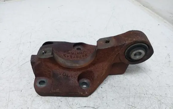 Volvo XC60 Driveshaft support bearing bracket 30787842