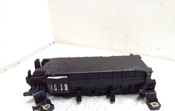 Mercedes-Benz GLA W156 Fuse box set A2465400140 A2465400340