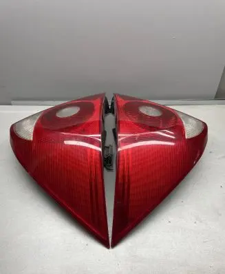 Ford Mondeo Mk III Rear/tail lights