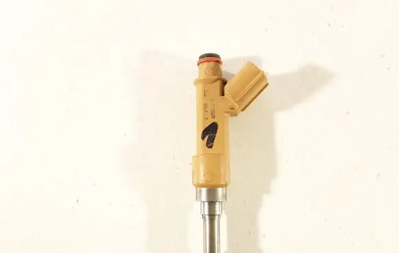 Toyota Verso Fuel injector 232500T030 138022308