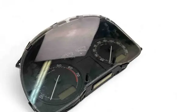 Skoda Octavia Mk2 (1Z) Speedometer (instrument cluster) 1U0920801A