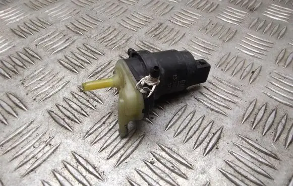 Windscreen/windshield washer pump