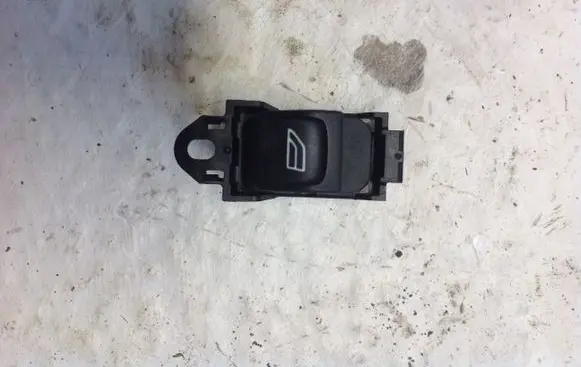 Volvo V50 Electric window control switch 30773214