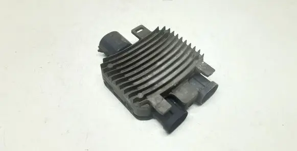 Volvo V70 Coolant fan relay 940009500