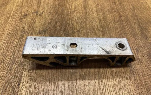 Volkswagen Touareg II Sway bar bush bracket, front 7L0411061B AW6082 0010233770