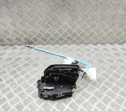 BMW XM Front door lock 5A67674 7477702