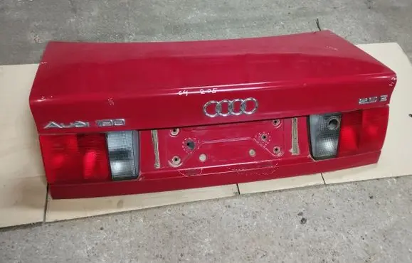 Audi 100 S4 C4 Tailgate/trunk/boot lid 