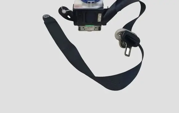 Mazda 6 Front seatbelt TKAH2EH860 1071042