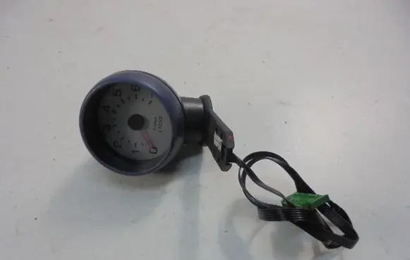 Smart ForTwo I Speedometer (instrument cluster) 0010135V002
