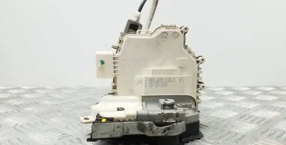 Audi A4 S4 B8 8K Rear door lock 8K0839015C