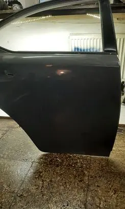 Lexus IS 220D-250-350 Rear door