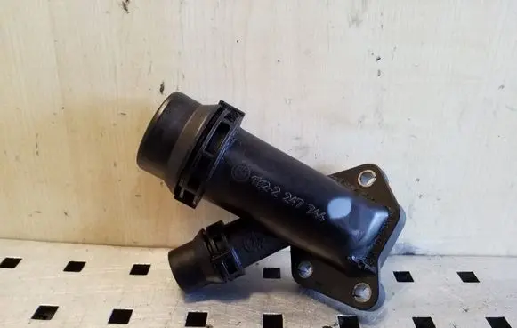 BMW X3 E83 Engine coolant pipe/hose 11122247744 2247744