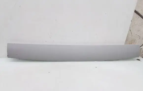 Opel Zafira B Tailgate/trunk upper cover trim 13131331