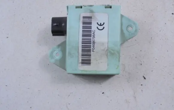 Chrysler Grand Voyager IV Door central lock control unit/module P04686798AC