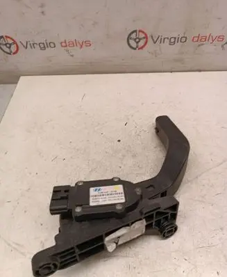 Hyundai ix35 Accelerator throttle pedal 327272s000