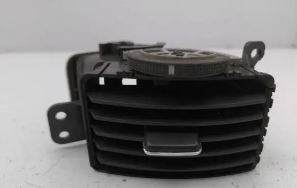 Toyota Corolla Verso AR10 Dashboard side air vent grill/cover trim 5566064010 6556424010