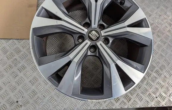 Seat Ateca R18 alloy rim 575601025E