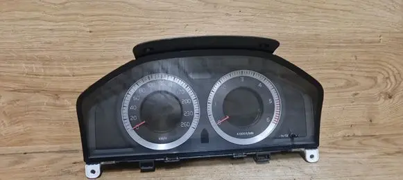 Volvo XC60 Speedometer (instrument cluster) 31270901AA