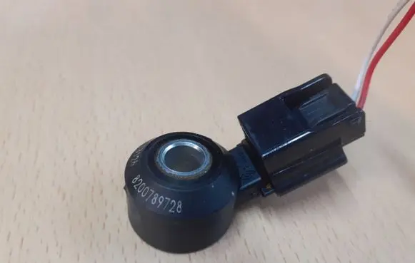 Dacia Sandero Detonation knock sensor 8200789728