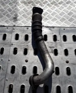 BMW 5 E60 E61 Intercooler hose/pipe 7790089 11884410 21040C