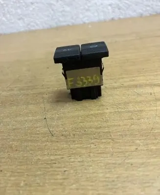 Volkswagen Golf III Other switches/knobs/shifts 1H0959543 F3339