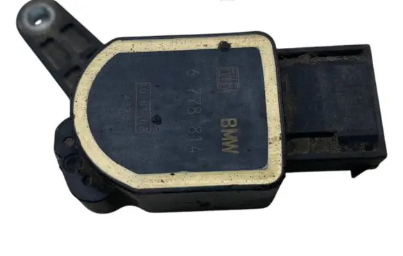Headlight/headlamp level sensor