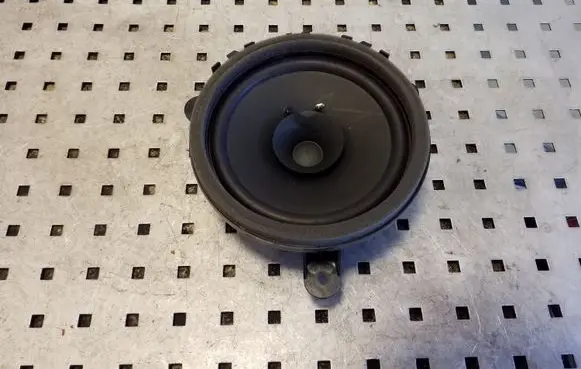 Volvo XC60 Front door speaker 30657444