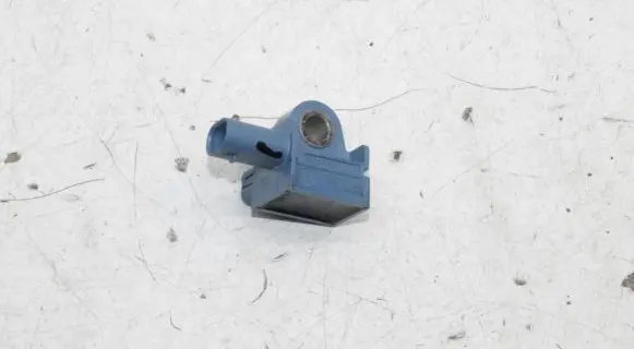 Audi Q3 8U Airbag deployment crash/impact sensor 5K0959351A