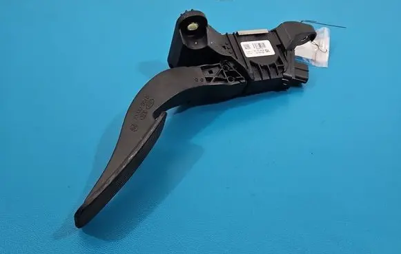 KIA Picanto Accelerator throttle pedal 32700-XXXXX IMPRK1540702