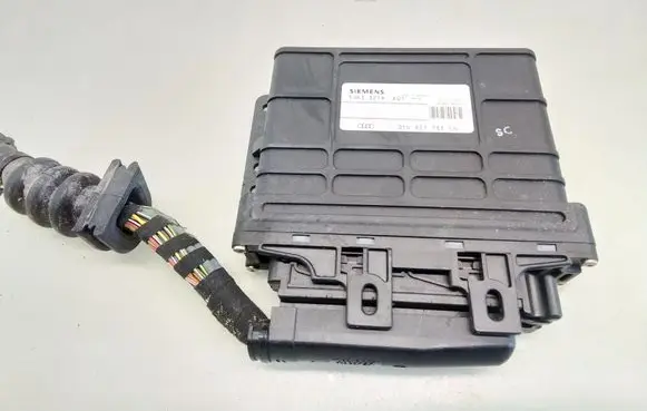Volkswagen PASSAT B5 Gearbox control unit/module 01N927733N