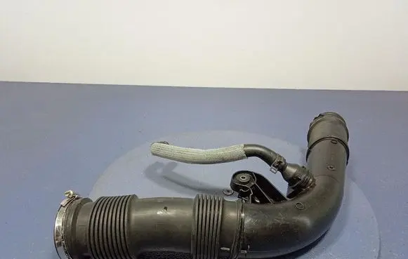 Volvo S90, V90 Air intake hose/pipe 31657341