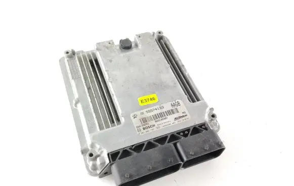 Opel Insignia A Engine control unit/module 55574133 55567953 0261S02732