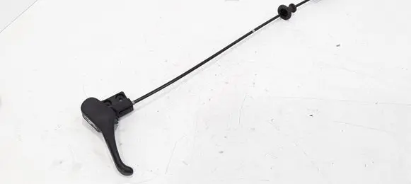 Volkswagen PASSAT B5 Engine bonnet (hood) release handle
