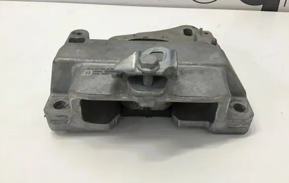 Mercedes-Benz GLB x247 Gearbox mounting bracket A1772407300