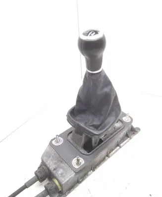 Audi A1 Gear shifter/selector 6Q0711061 6Q0711049