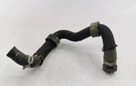 Nissan Juke I F15 Engine coolant pipe/hose