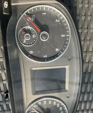 Volkswagen Touran I Speedometer (instrument cluster) 1T0920885A 1119014315 VDD024100
