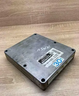 Toyota Yaris Engine control unit/module ECU 8966152302 2110007452