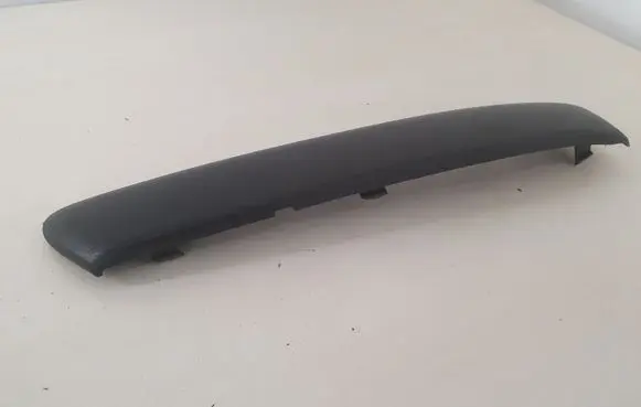Ford Focus Front bumper splitter molding 4M5117E909AF