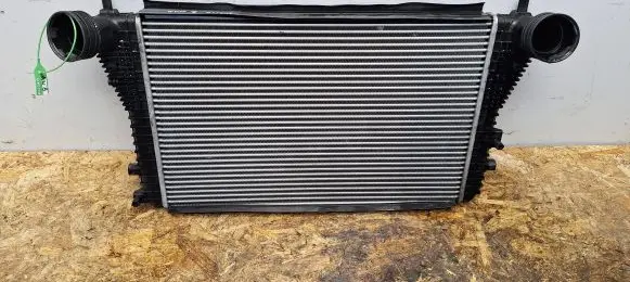 Volkswagen Golf V Intercooler radiator 1K0145803