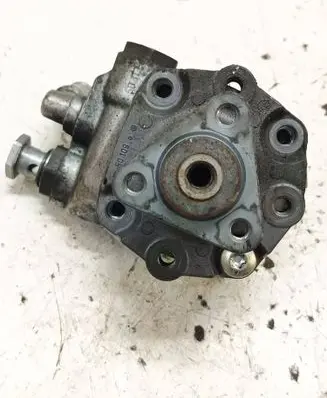 BMW X3 E83 Power steering pump