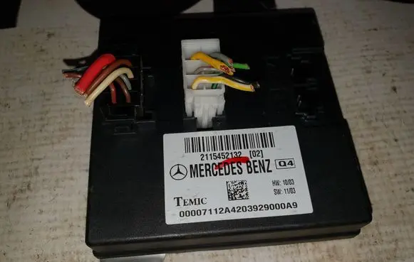 Mercedes-Benz E W211 Comfort/convenience module A2115452132 2115452132