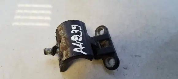 Volkswagen Golf III Tailgate/trunk/boot hinge
