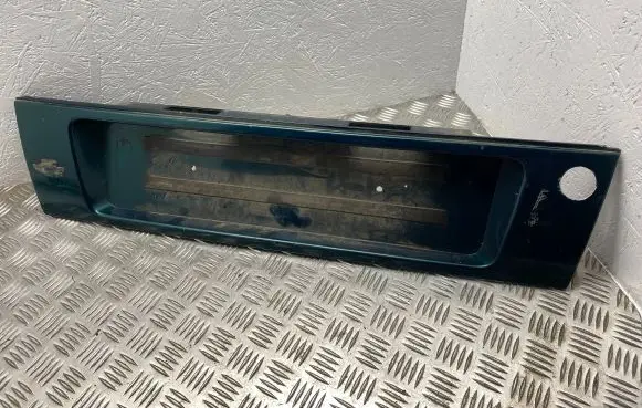 Audi A6 S6 C4 4A Tailgate trim 4A5853465D 4A0953465C