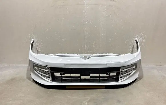 Volkswagen Golf VIII Front bumper 5H0807221T 5H0805915M 5H0853677AH